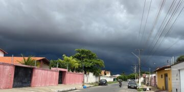Litoral do Piauí em alerta para chuvas intensas e ventos fortes nesta semana