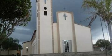 Padre suspeito de estuprar jovem em cidade do Piauí é indiciado e afastado