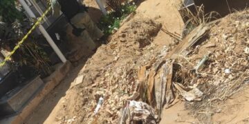 Cadáver em decomposição é localizado próximo a cemitério em cidade do Piauí