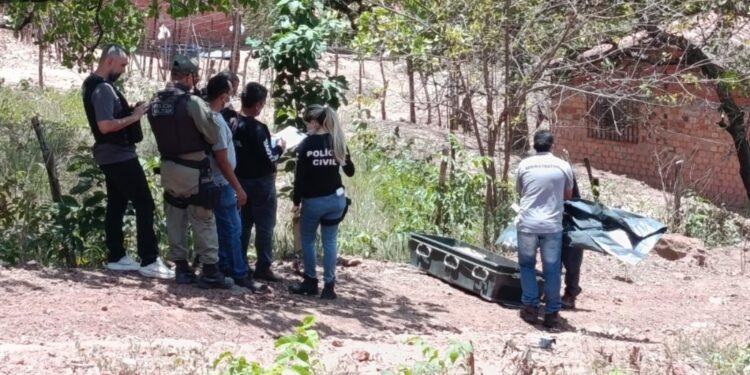 Corpo é encontrado sem roupas e com mãos amarradas na zona Sul de Teresina
