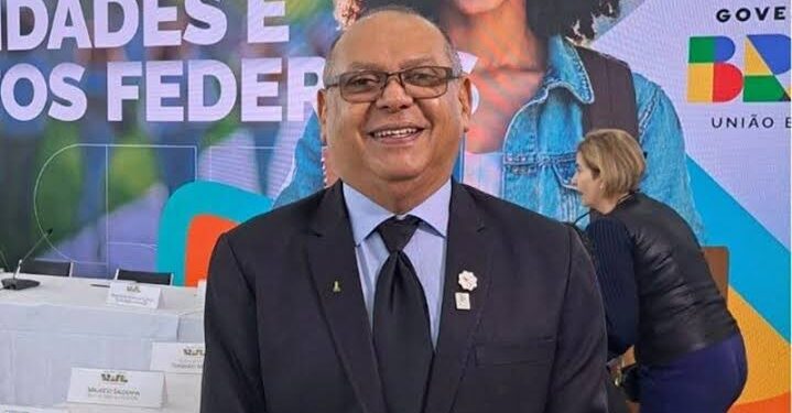 Professor Paulo Borges é reconduzido ao cargo de reitor do IFPI