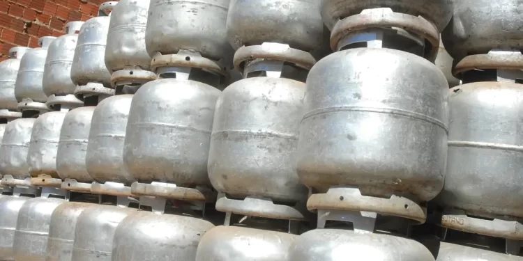Preço do gás de cozinha sobe no Piauí e pode chegar a R$ 130 reais