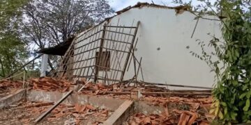 Dez pessoas ficam feridas após desabamento de teto durante evento religioso em Campo Maior