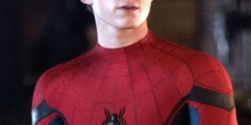 Tom Holland, o Homem-Aranha, é hospitalizado após acidente em gravações do filme
