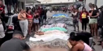 Favela do Rio amanhece com corpos expostos na praça após megaoperação policial