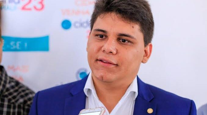Deputado Oliveira Neto propõe atendimento psicológico gratuito a jovens na rede pública do Piauí