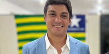 Prefeito de Angical encerra tratamento contra leucemia e retorna ao Piauí