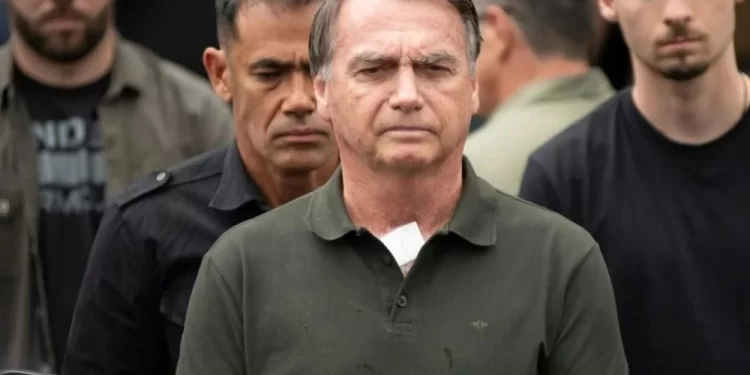 Bolsonaro é preso preventivamente pela Polícia Federal