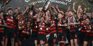 Flamengo vence o Palmeiras por 1 a 0 e conquista o tetracampeonato da Libertadores