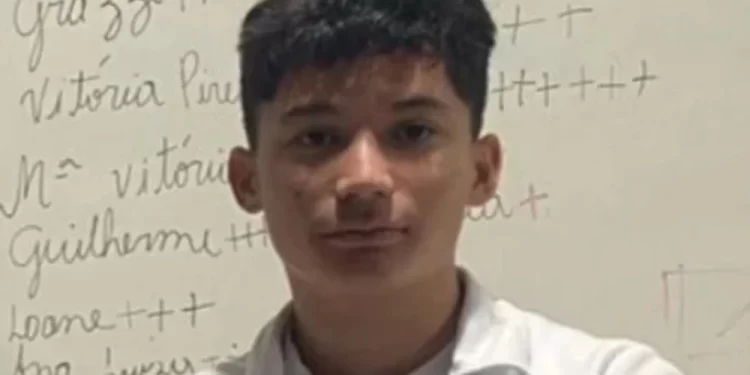 Jovem morre afogado após sofrer convulsão na Praia de Atalaia, em Luís Correia