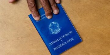 Governo libera saque de FGTS retido para mais de 14 milhões de trabalhadores