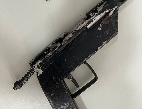 Adolescente leva arma para escola, se envolve em briga e é apreendido pela polícia em Esperantina