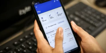Golpe do falso Pix: dois são presos por fraudes em loja no Centro de Teresina