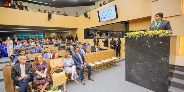 Governador participa da entrega da Medalha do Mérito Legislativo nesta quinta (11)