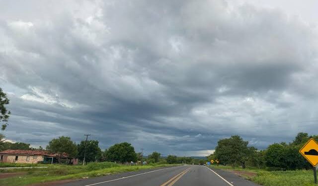 Meteorologia aponta possibilidade de chuvas em todo o Piauí nesta terça-feira (23)
