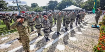 PM-PI envia 200 policiais para reforçar litoral na virada do ano