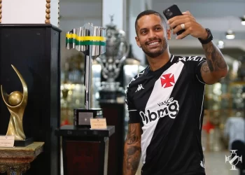 Piauiense Rômulo encerra carreira com história relevante no futebol brasileiro