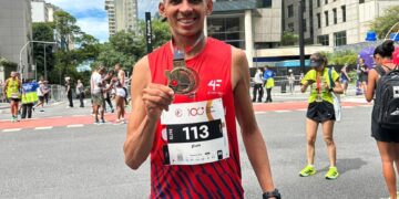 Atleta de Campo Maior conclui São Silvestre e se emociona após a prova