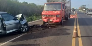 Recém-nascido morre e adolescente fica ferida após acidente na BR-343, em Piripiri