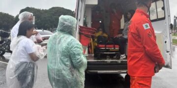 Raio atinge ato de Nikolas Ferreira em Brasília e deixa ao menos 13 feridos