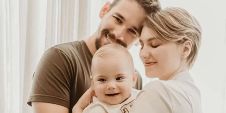 Influenciadora Isabel Veloso deixa carta emocionante para o filho antes de morrer