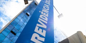 Sancionada lei que proíbe descontos em benefícios do INSS