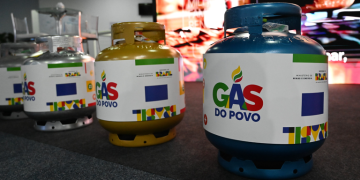 Gás do Povo: vale-recarga começa a ser disponibilizado para famílias