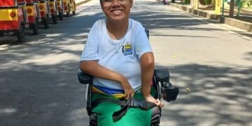 Estudante da rede estadual de ensino supera deficiência e conquista vaga no Curso de Jornalismo da Uespi