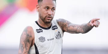 Neymar admite chance de aposentadoria após 2026