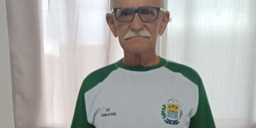 Aos 75 anos, ex-aluno da educação de jovens e adultos da rede estadual conquista 2º aprovação em Biologia na UFPI