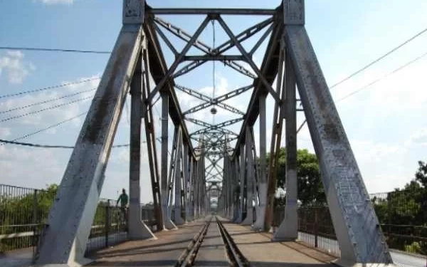 Ponte Metálica é interditada para avaliação técnica nesta quinta-feira (12)