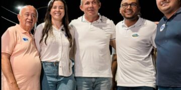 Vereadora Helena Barros participa da inauguração da nova orla de Cabeceiras do Piauí