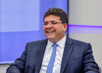 Vetor: Rafael lidera em todos os cenários e mantém ampla vantagem para o governo