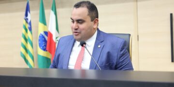 Georgiano Neto lidera disputa para deputado federal no Piauí e aparece isolado na frente