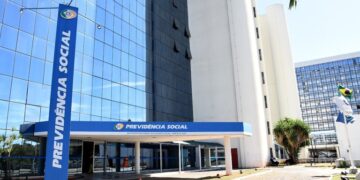 INSS antecipa 13º e injeta R$ 1,2 bilhão na economia do Piauí