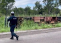 Ônibus escolar tomba e nove estudantes ficam feridos na BR-343, zona rural de Floriano