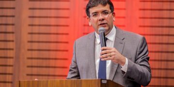 Rafael Fonteles defende fim da escala 6×1 e aposta na aprovação da nova lei