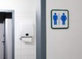 Câmara de Teresina aprova projeto que proíbe uso de banheiros femininos por mulheres trans