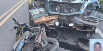 Jovem de 22 anos morre após colisão entre moto e caminhonete em Teresina