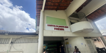 Criança é atingida na cabeça por tijolo durante briga entre homens em Teresina