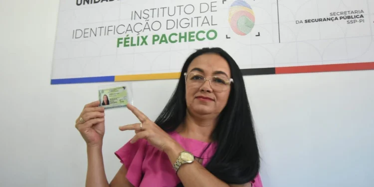 Emissão da nova identidade ganha atendimento aos sábados no Teresina Shopping