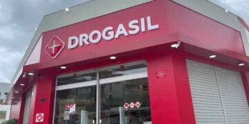Drogasil anuncia processo seletivo com vagas em três cidades do Piauí