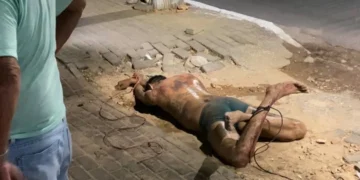 Homem entra em surto e é imobilizado por populares na zona Sul de Teresina