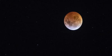 Eclipse lunar poderá ser visto de todo o Brasil nesta quinta-feira (20)