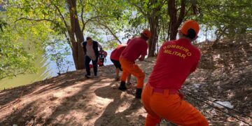 Corpo de homem em decomposição é resgatado do Rio Poti próximo à Ponte Estaiada