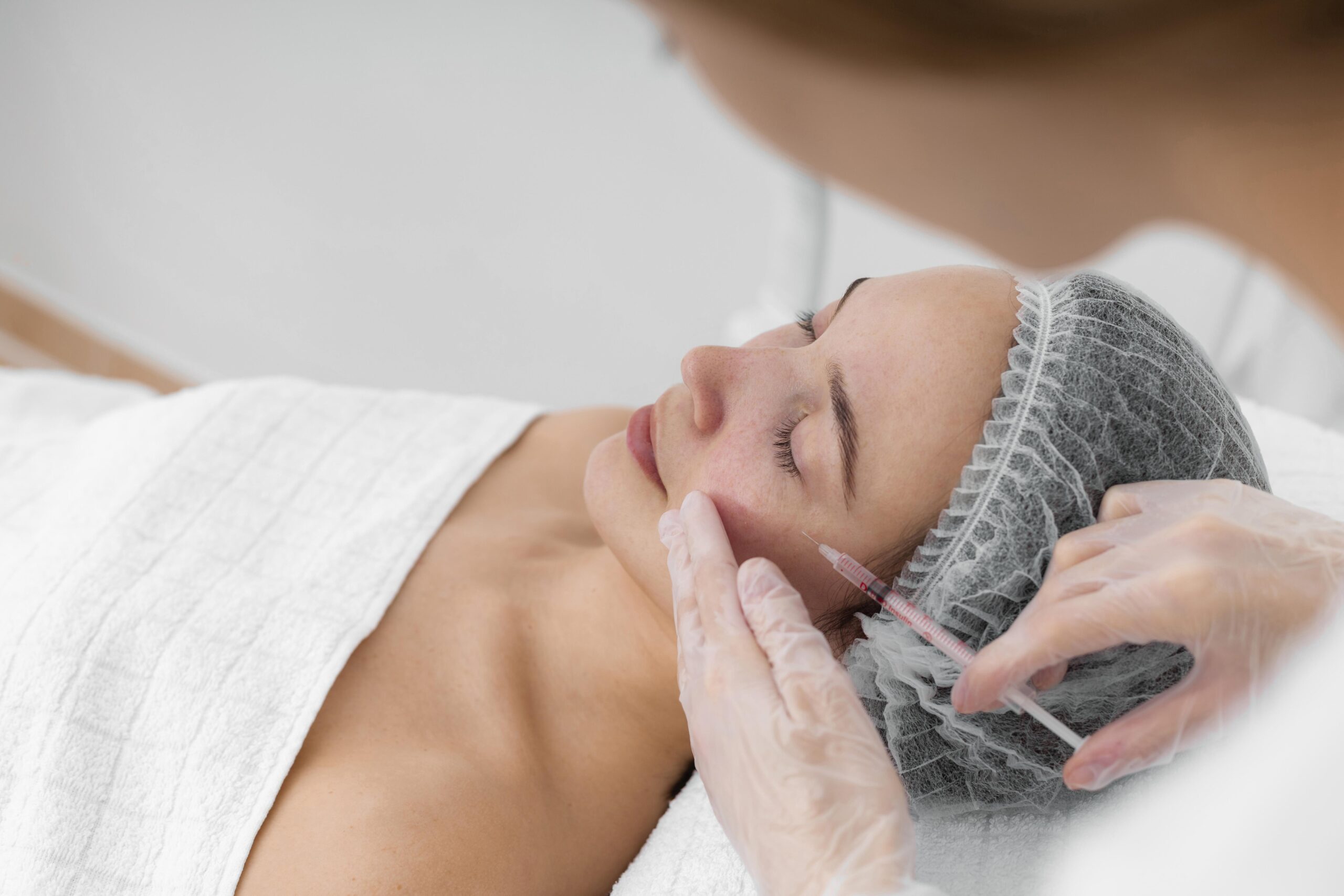 Justiça derruba norma que permite a dentista fazer harmonização facial