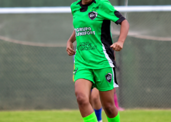 Atleta de José de Freitas se destaca no futebol feminino e conquista vice-campeonato Mato-Grossense Sub-20