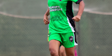 Atleta de José de Freitas se destaca no futebol feminino e conquista vice-campeonato Mato-Grossense Sub-20