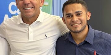 Coronel Carlos Augusto e Emanoel Paiva recebem votação expressiva em José de Freitas com apoio do vereador Abraão Araújo