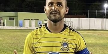 Jogador morre após ser atingido por ambulância em frente a hospital no Norte do Piauí